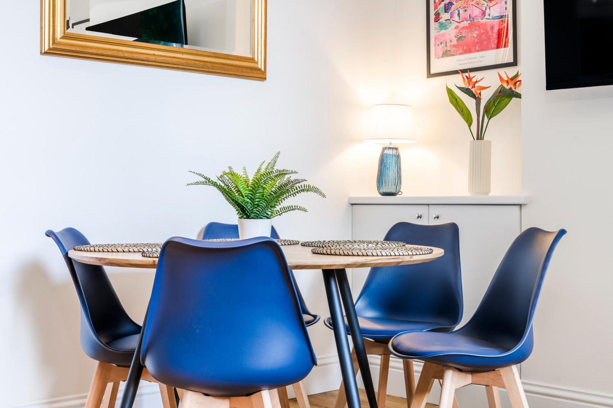 Cozy 2 Bedroom Apartment In Sutton Sutton  Eksteriør billede