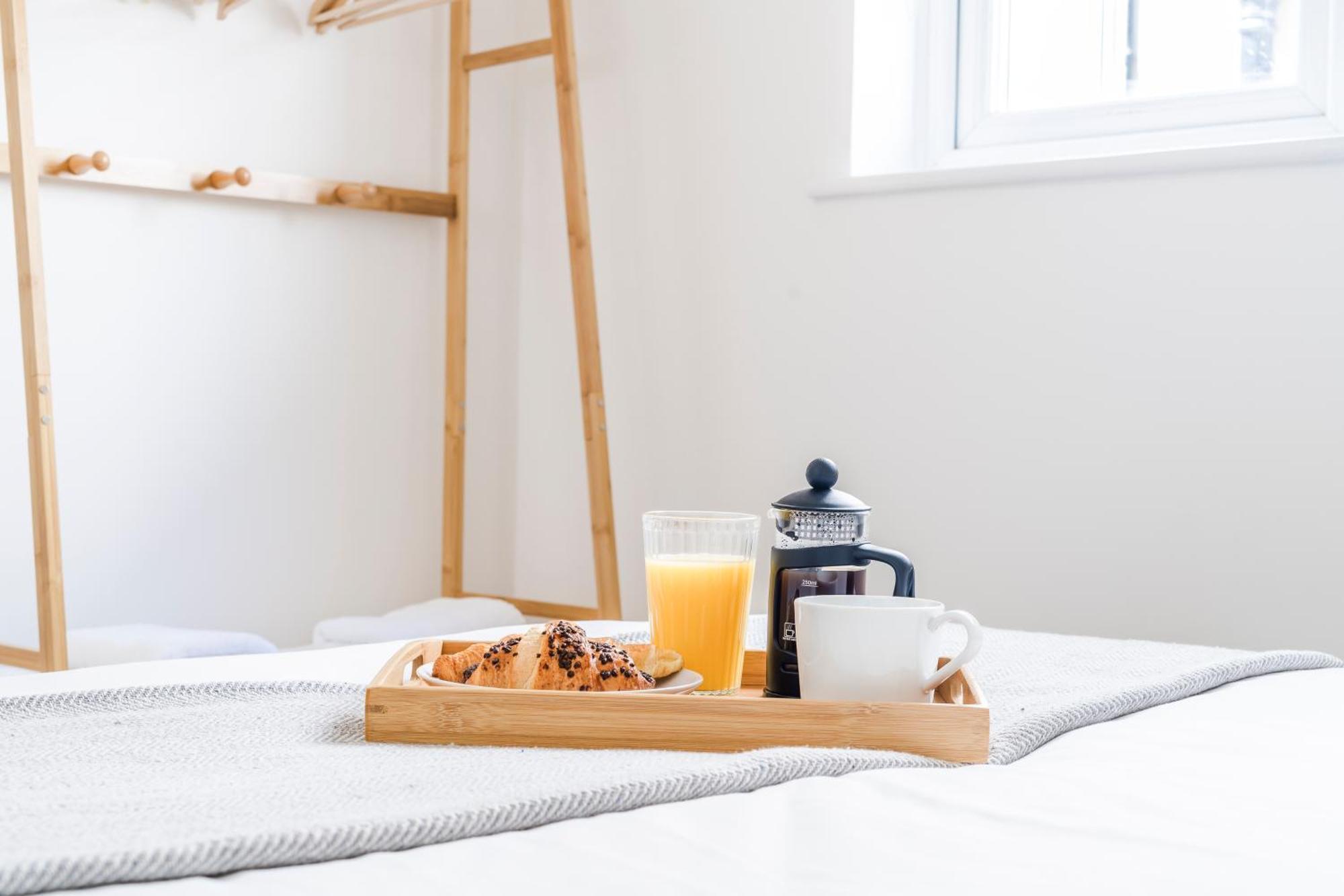 Cozy 2 Bedroom Apartment In Sutton Sutton  Eksteriør billede